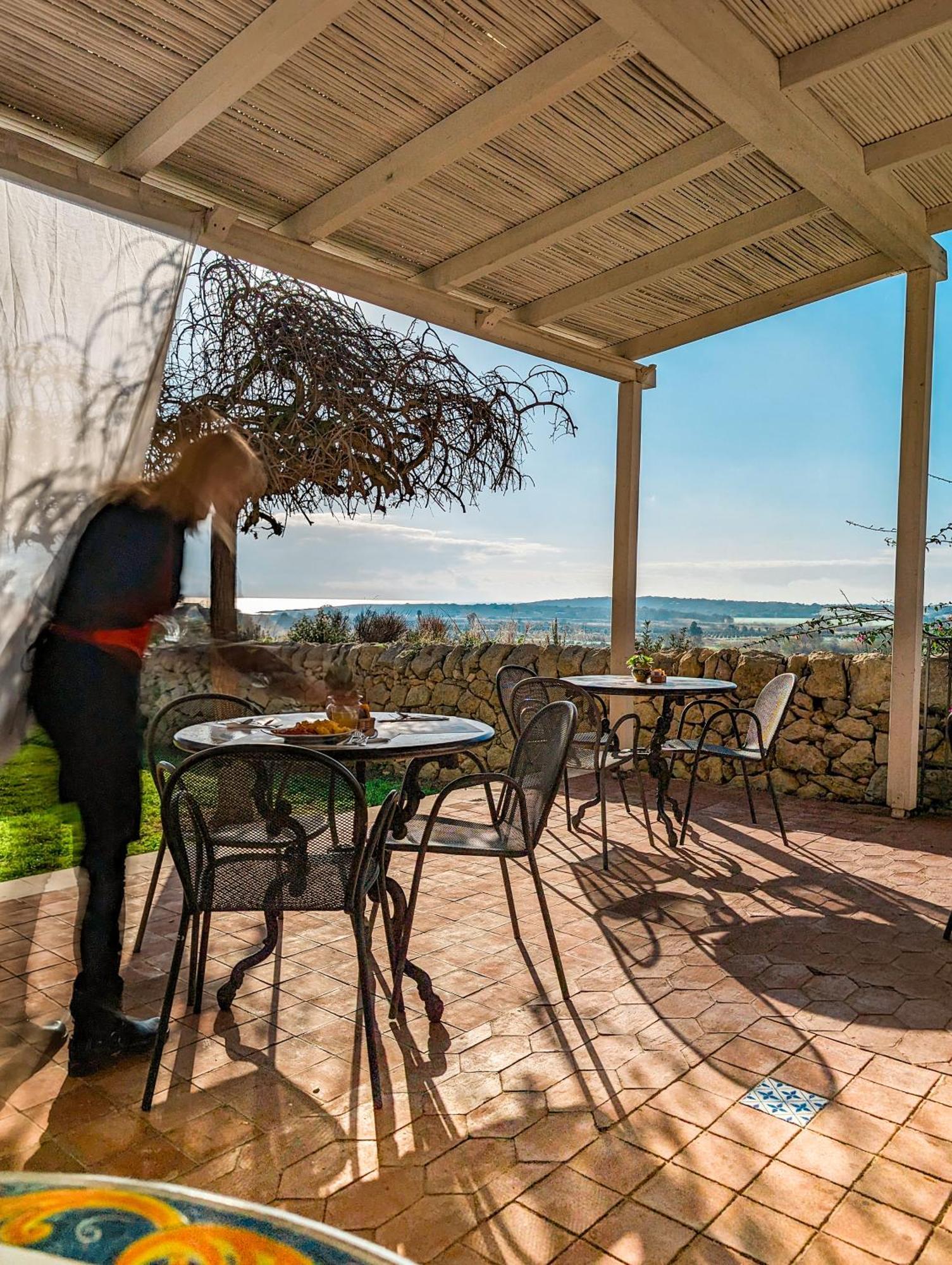 Hotel La Corte Del Sole Lido di Noto Экстерьер фото