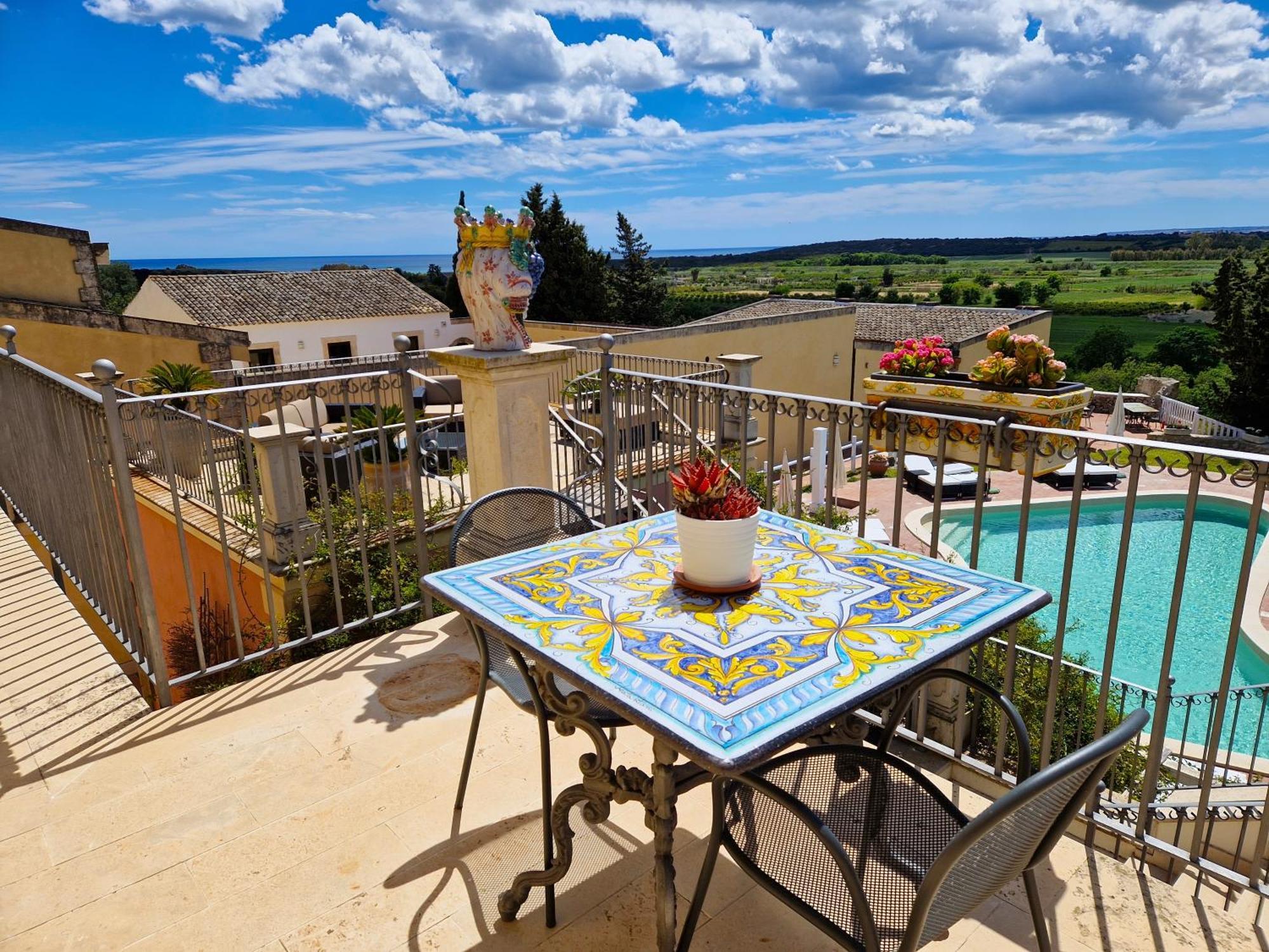 Hotel La Corte Del Sole Lido di Noto Экстерьер фото