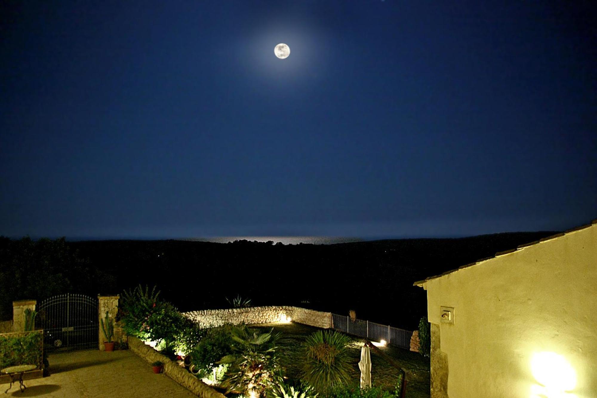 Hotel La Corte Del Sole Lido di Noto Экстерьер фото